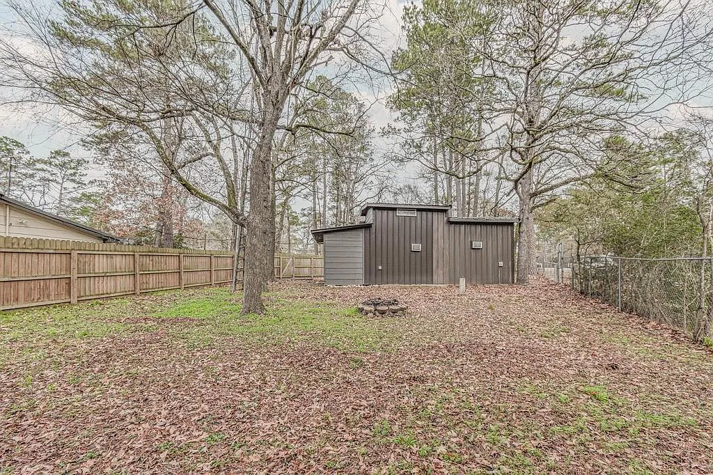 1 bed, 1.0 bath, 641 sqft, $1,000 — Photo 2