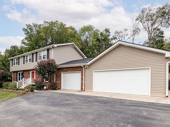 Garage space? Lots!!