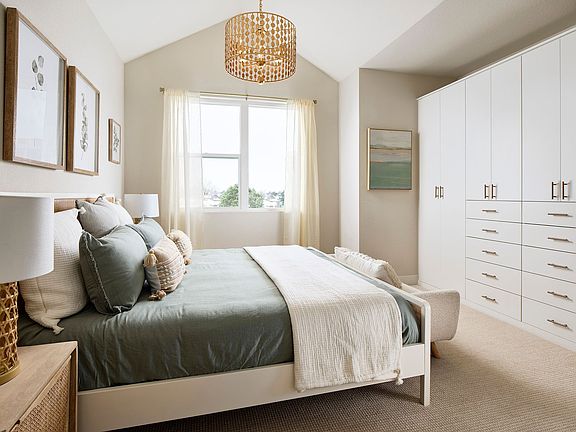 4th image of 888 S Valentia St #47D5OS