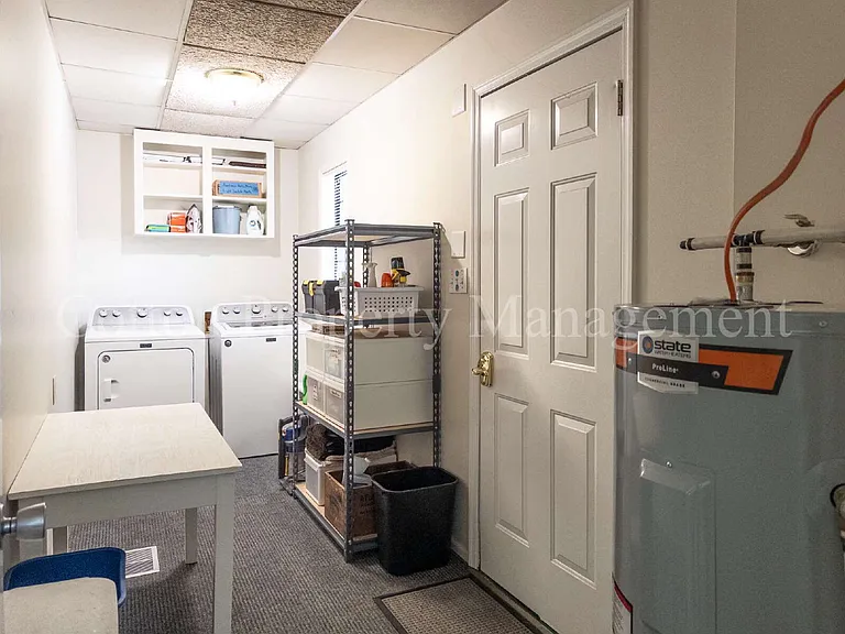 318 Central Blvd — Photo 16