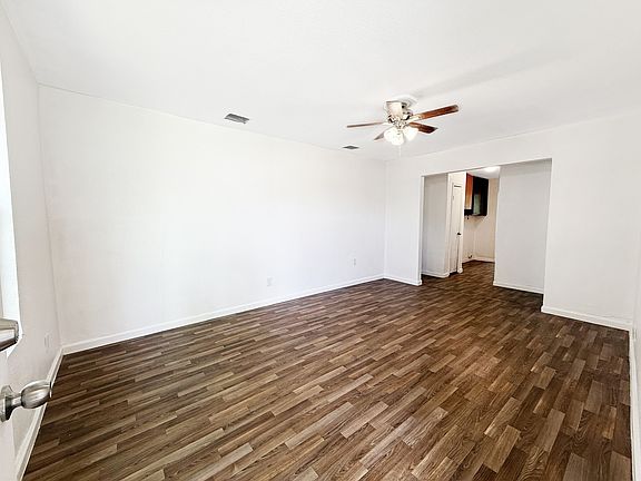 5th image of 104 S 6th St