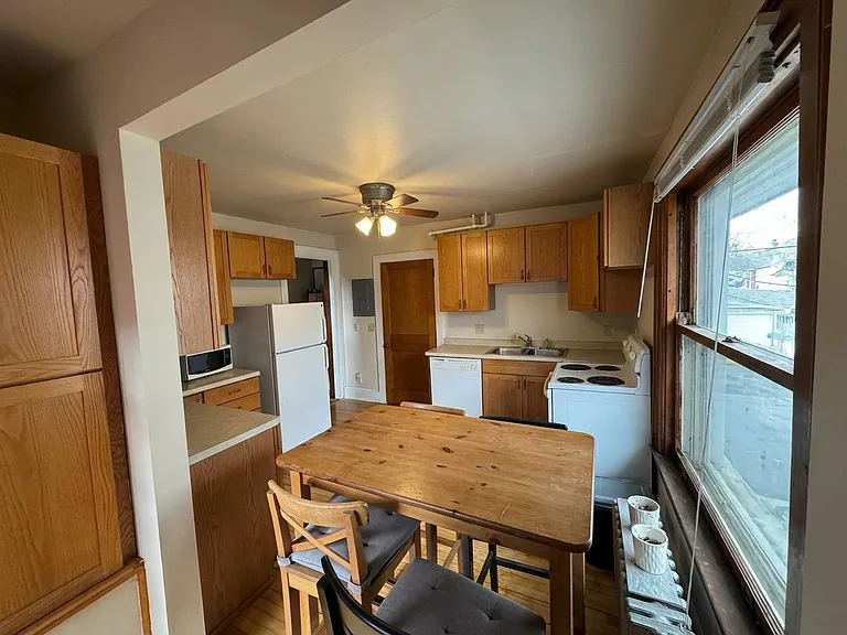 952 Spaight St #952 — Photo 4