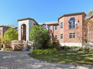 8403 Oak Knoll Dr, Burr Ridge, IL