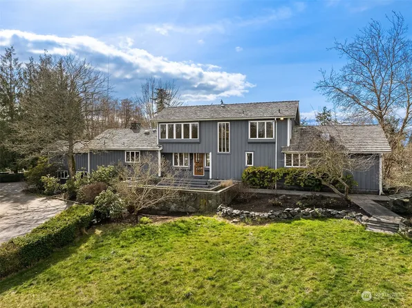 1739 Joli Drive, Freeland, WA 98249