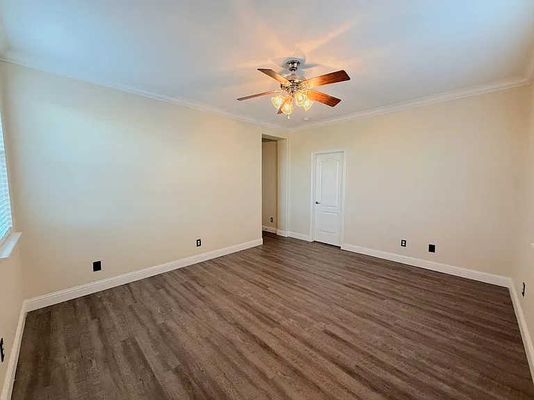 110 Montage Dr — Photo 14