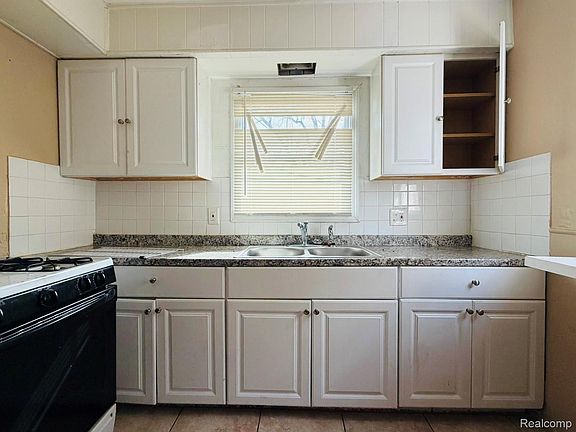 5th image of 1889 Ewald Cir