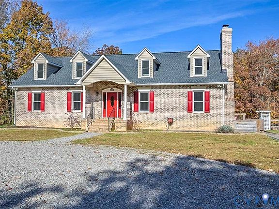 2nd image of 425 Starview Ln