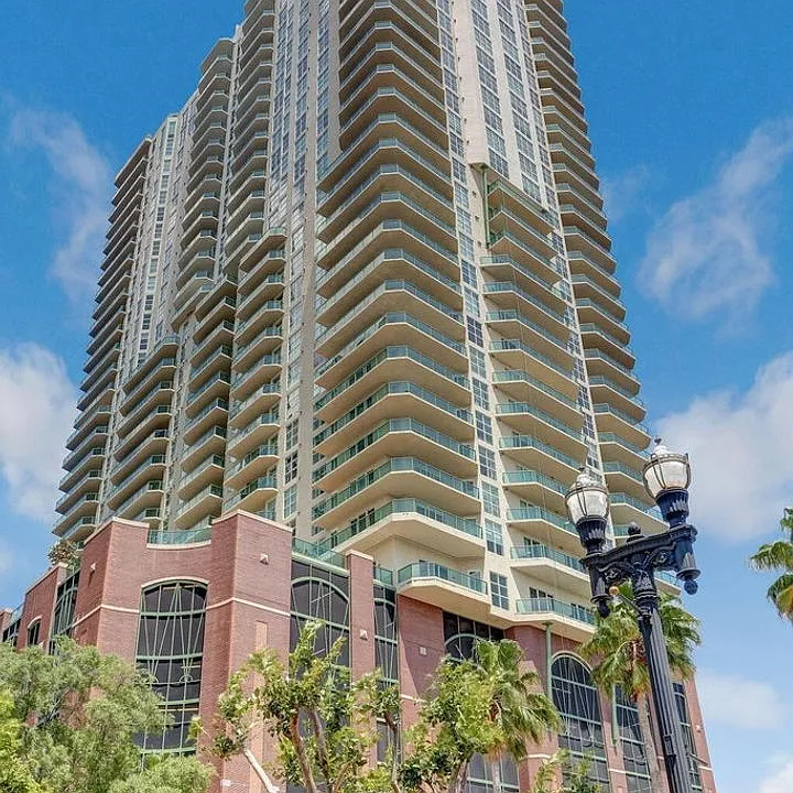 1431 Riverplace Blvd #1710
