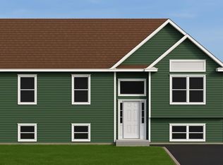 72 Concord Rd, Shirley, NY 11967