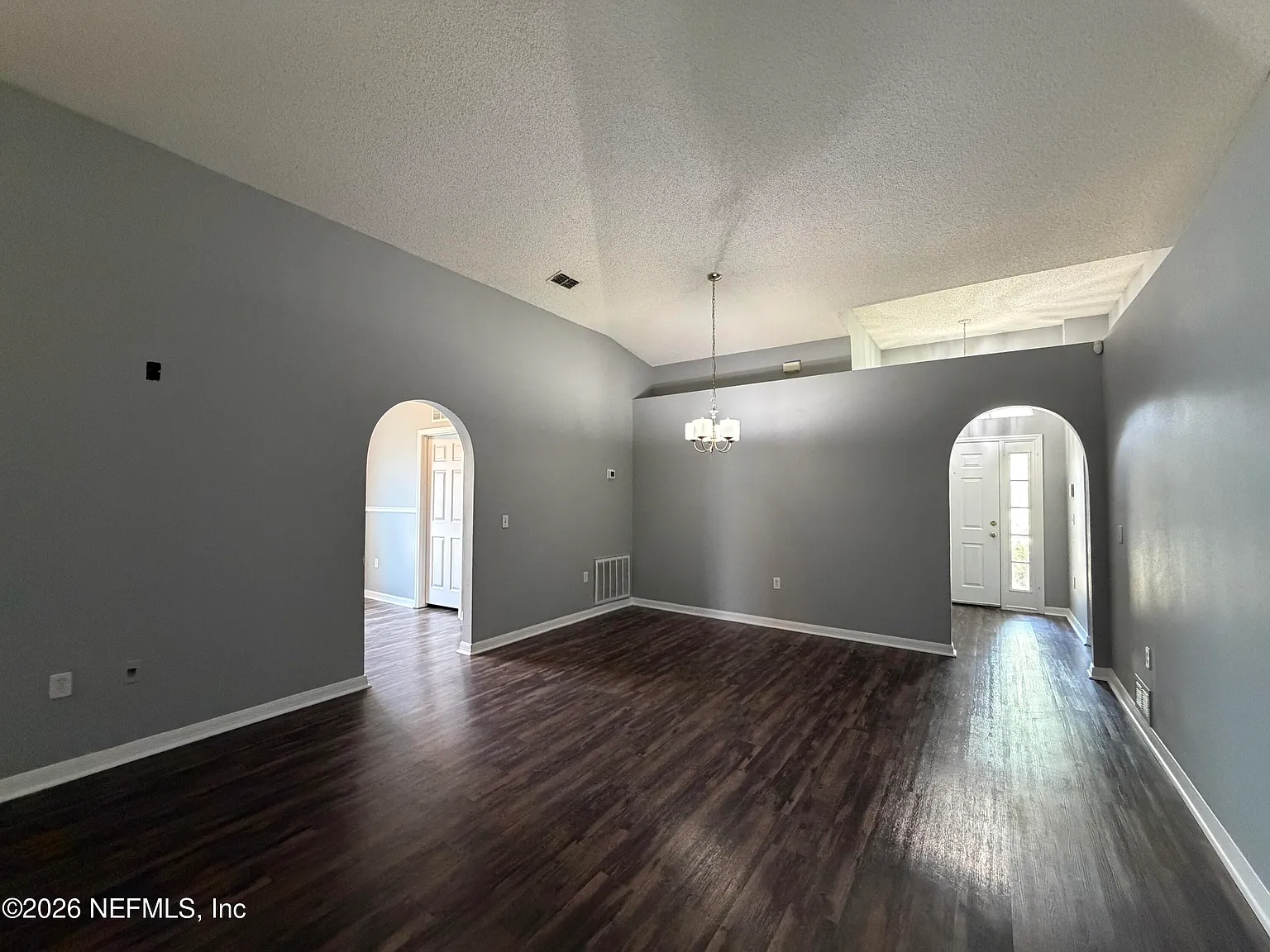 3 bed, 2.0 bath, 1874 sqft, $1,775 — Photo 4