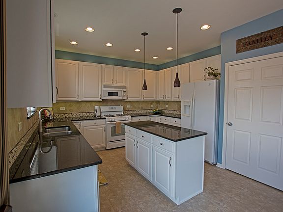 Spacious Kitchen