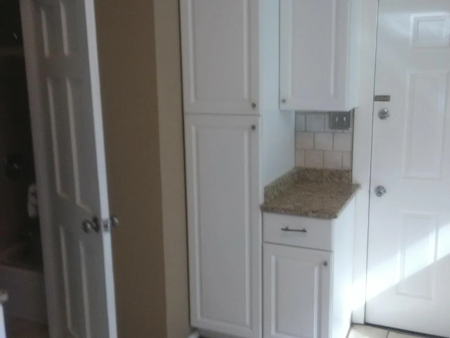 2 bed, 1.5 bath, $1,400 — Photo 2