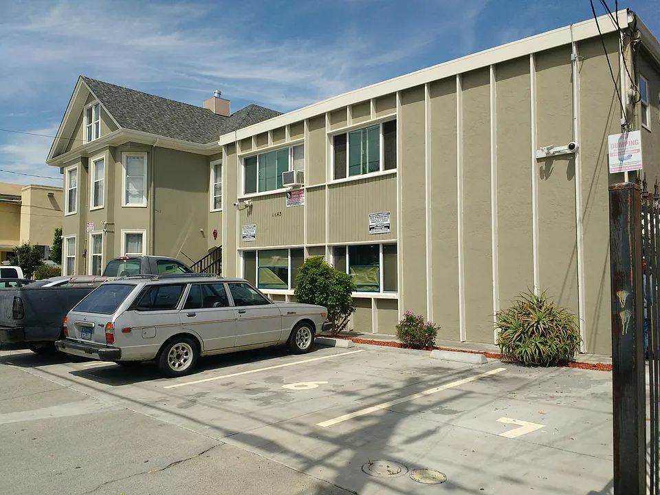 1643 6th Ave #5