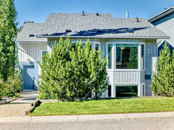 31 N Ranchridge Way NW, Calgary, AB T3G 1Z8