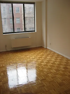 Rented by Realty Operations Group | media 14