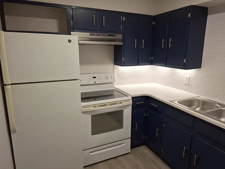 808 E Apache St #A — Photo 3