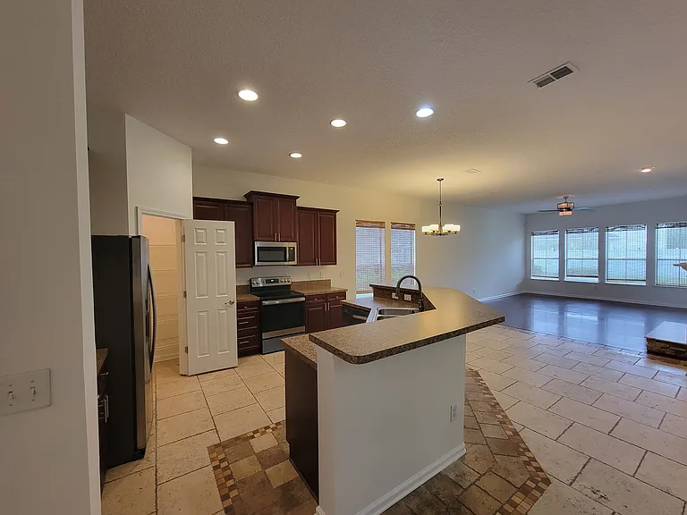 6319 Endelstow Ln — Photo 15