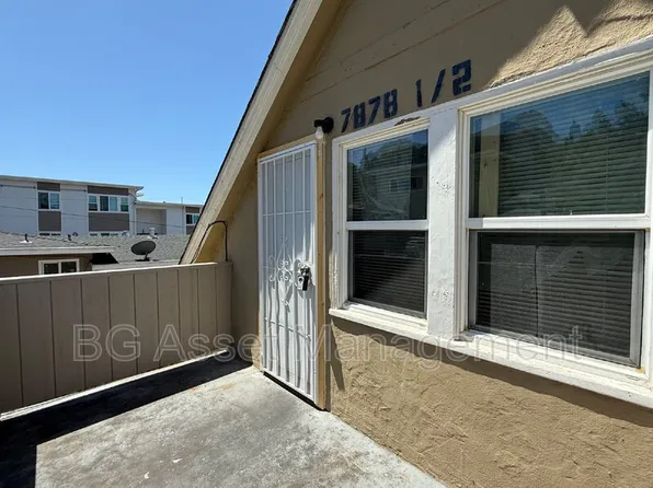 7878 Ney Ave #1/2, Oakland, CA 94605