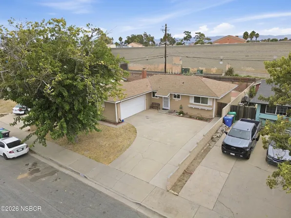 1439 Claremont Pl, Santa Maria, CA 93458