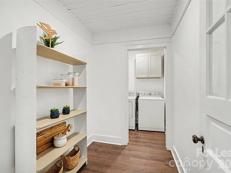 127 Cedar Dr NW — Photo 30