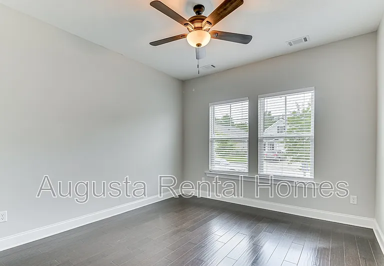 5107 Heathbrook Dr — Photo 23