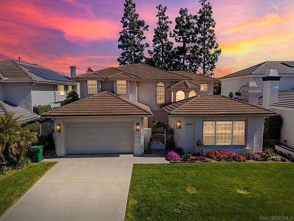 2nd image of 15951 Avenida Calma