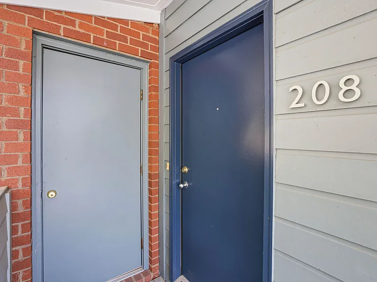 2745 Grinstead Dr #208 — Photo 7