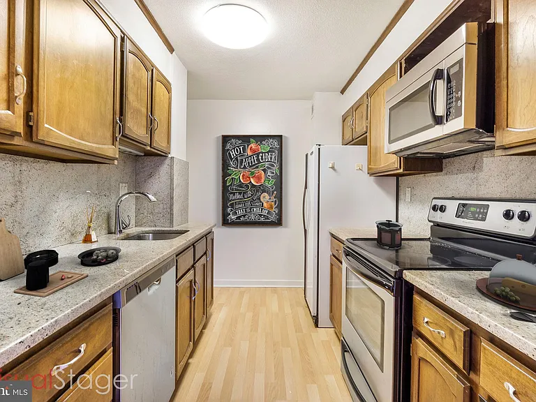 224 W Rittenhouse Sq #30-501 — Photo 2