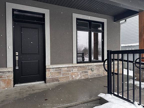 3rd image of 1547 Flanders Rd