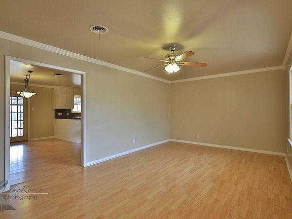 4th image of 1554 Westview Dr