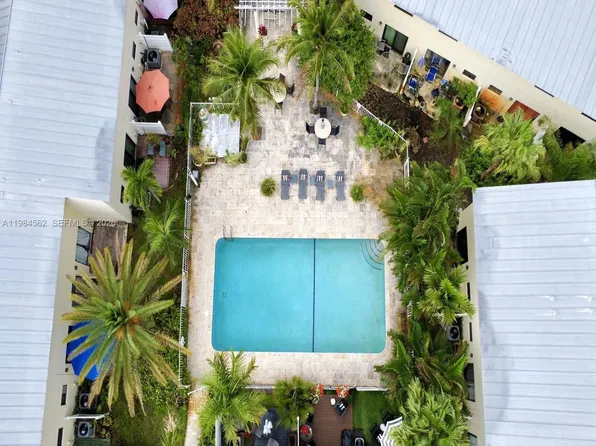 1455 Holly Heights Dr, Fort Lauderdale, FL