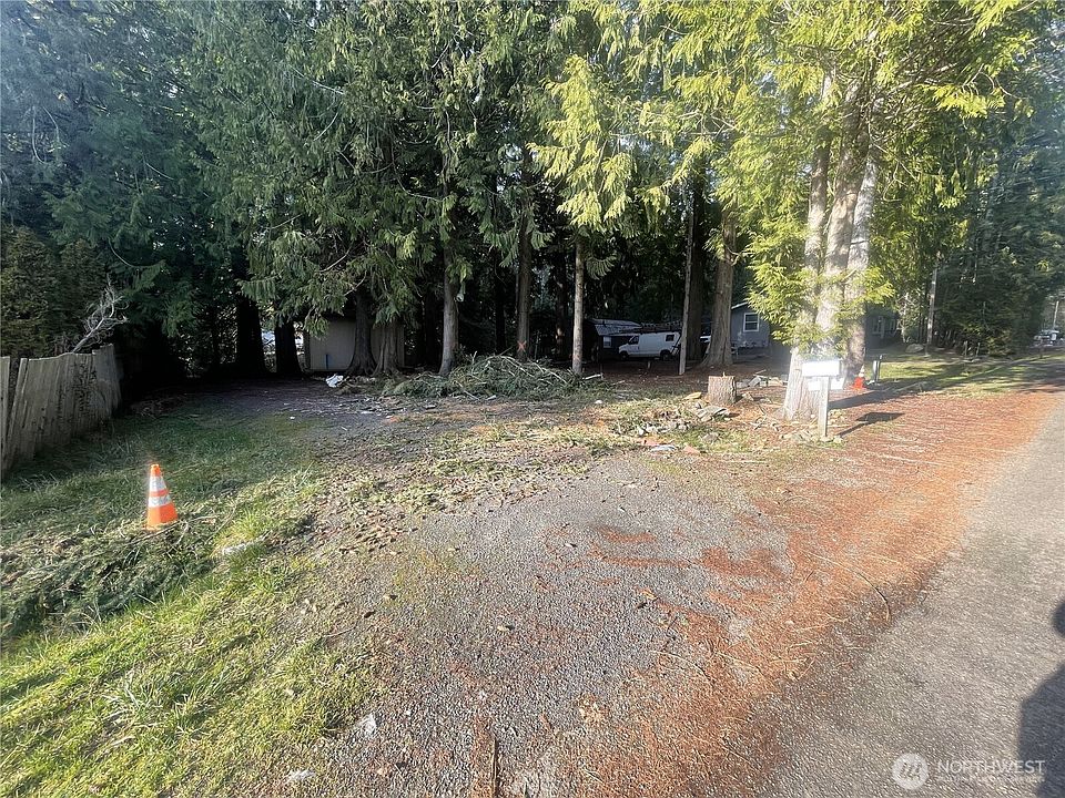 1st image of 81 E Annas Way