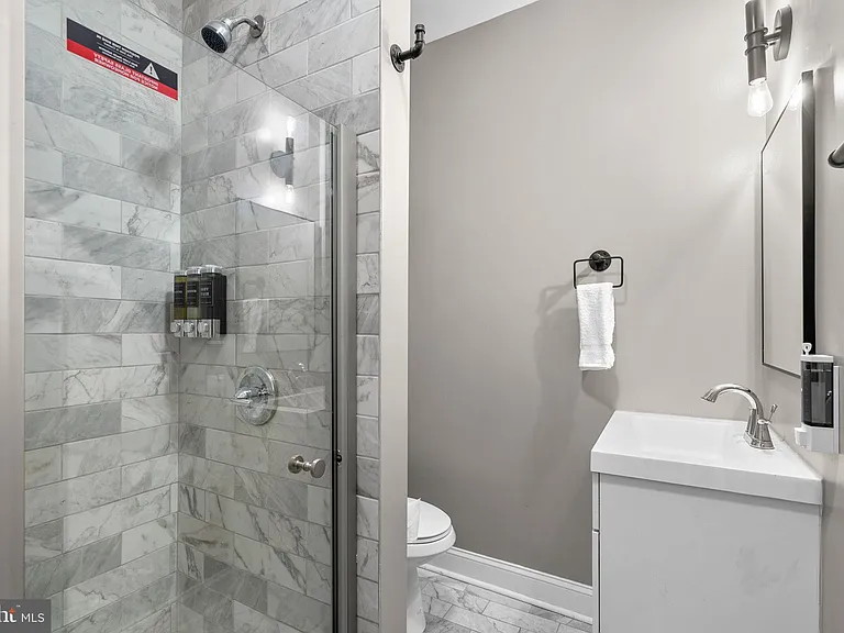 59 Rhode Island Ave NW #2 — Photo 16