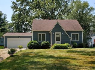 416 Cambridge Rd, Erie, PA 16511