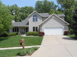 938 Peregrine Trl, Oregon, WI 53575