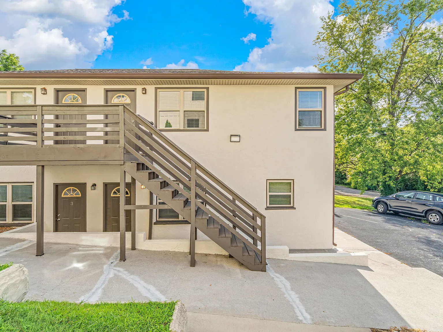 2751 Jersey Ave — Photo 4
