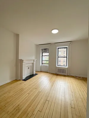 Rented by Compass | media 11