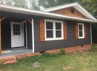 317 E 5th St, Oakboro, NC 28129