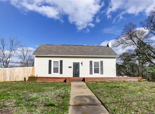 300 N Alexander St, Mount Holly, NC 28120