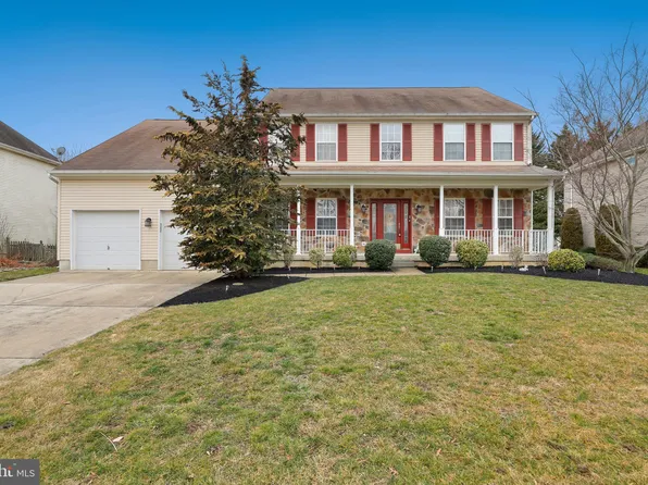 70 Creekwood Dr, Bordentown, NJ 08505