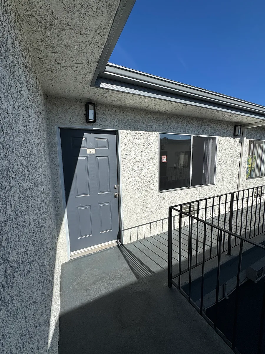 Building Photo - 10902 Victory Blvd #23