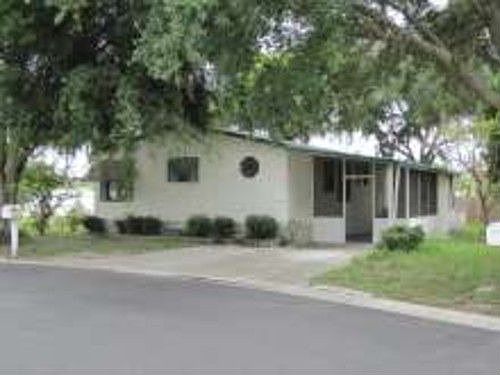 1st image of 8811 Waterway Dr