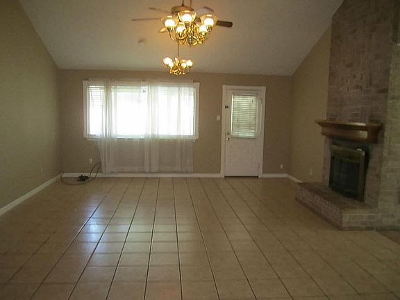 5th image of 7914 Corrales Dr