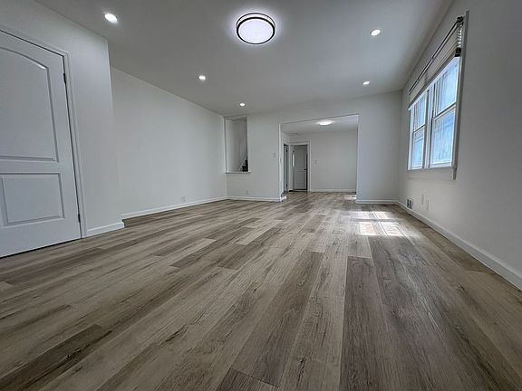 2nd image of 3233 200th St