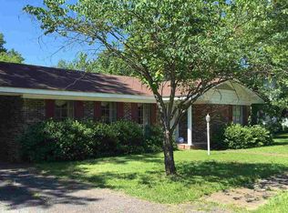 605 W Heynecker Ave, De Queen, AR 71832