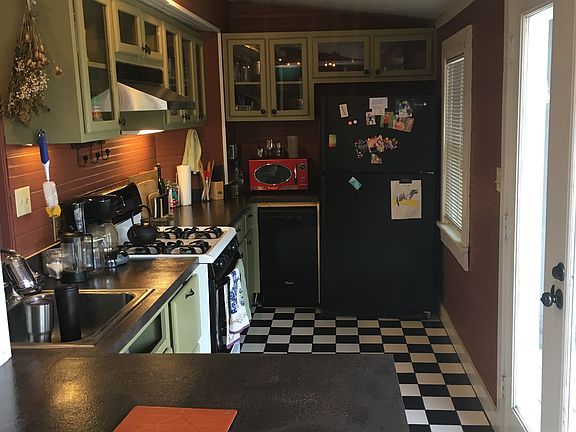 4th image of 420 Bonview Ave