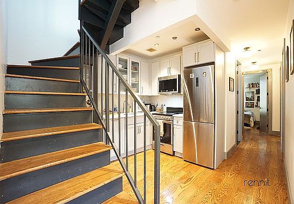 2nd image of 1016 Carroll St APT 4A
