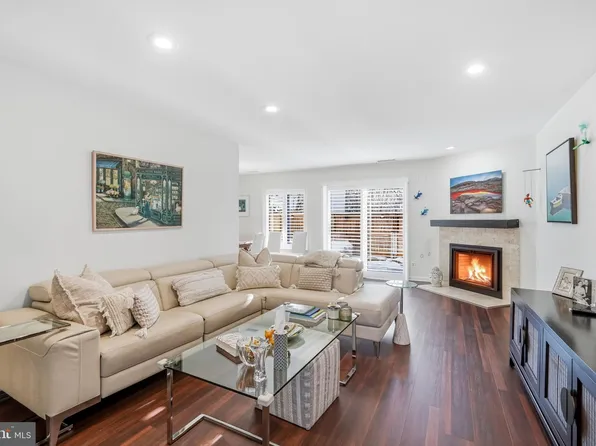 (undisclosed Address), Penn Valley, PA 19072