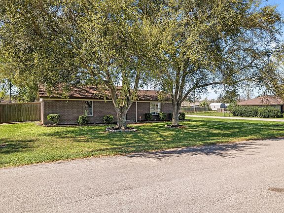 3rd image of 1706 Avenue A