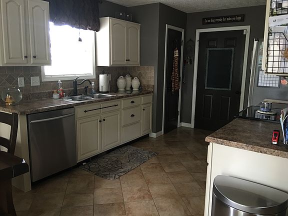 3rd image of 631 Fern Hill St